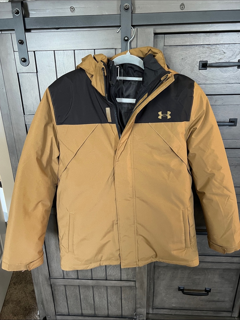 Under Armour Boys large 2 in 1 coat